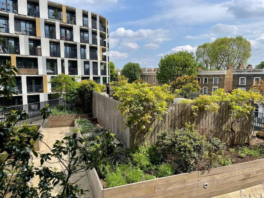 Cool Dalston Studio With Balcony And Gym Διαμέρισμα Λονδίνο Εξωτερικό φωτογραφία